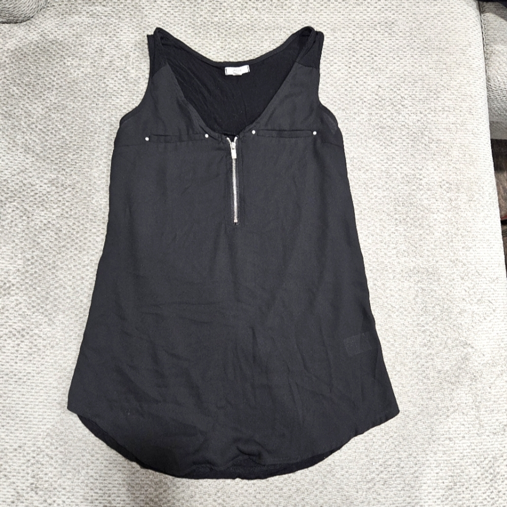 3/$15! Black Sleeveless Relaxed Fit Tank With Zipper, Ardene, XS